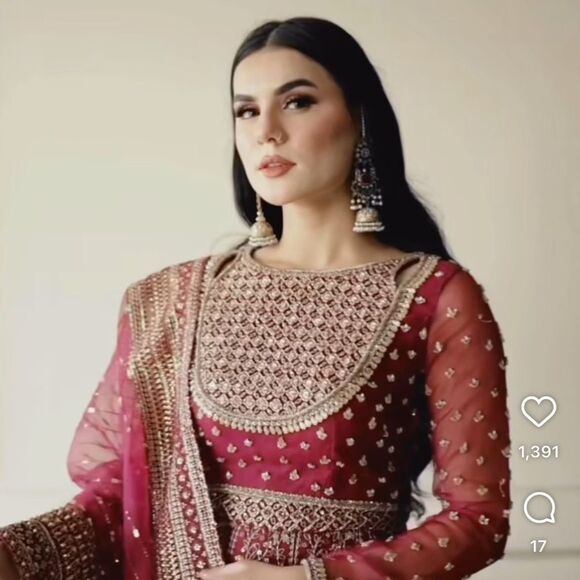 BATIK STUDIO AUTHENTIC PAKISTANI DESIGNER BRIDAL DRESS - Picture 10 of 16